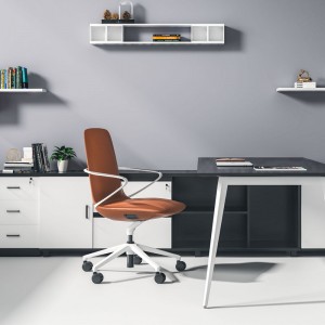 Leather Design Swivel Chair